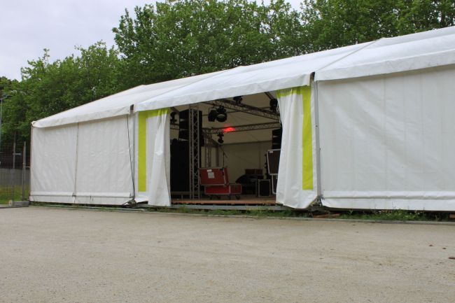Installation pour concert dans la tente au Havre